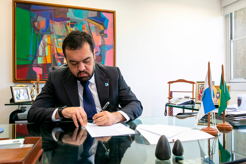 Governador Cláudio Castro sanciona a Lei 9.741/22 (Foto: Rafael Campos)