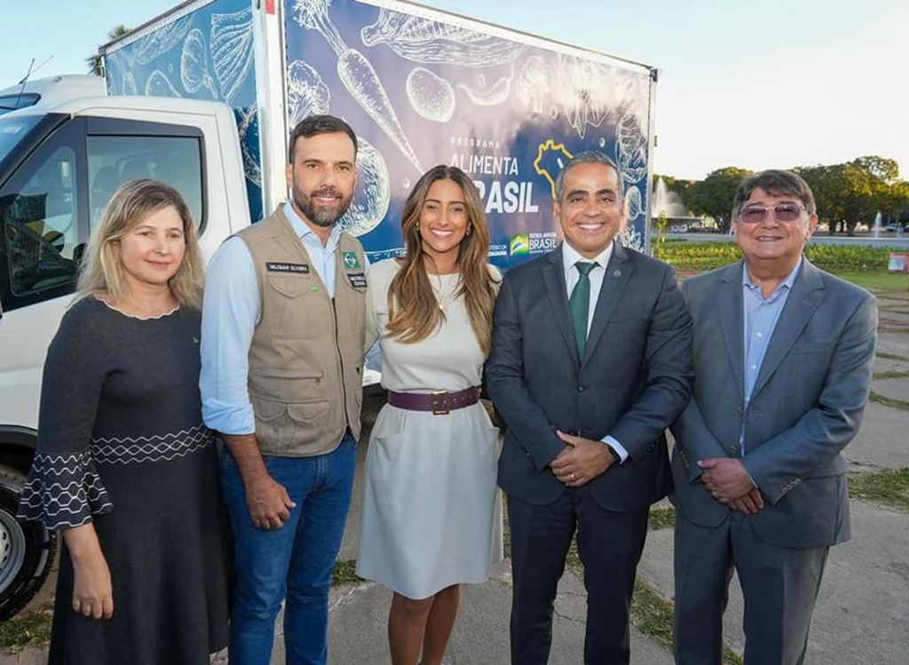Na ocasião, também foram distribuídos kits com livros infantis pelo Ministério da Cidadania, em parceria com a ação Conta Pra Mim, do Ministério da Educação