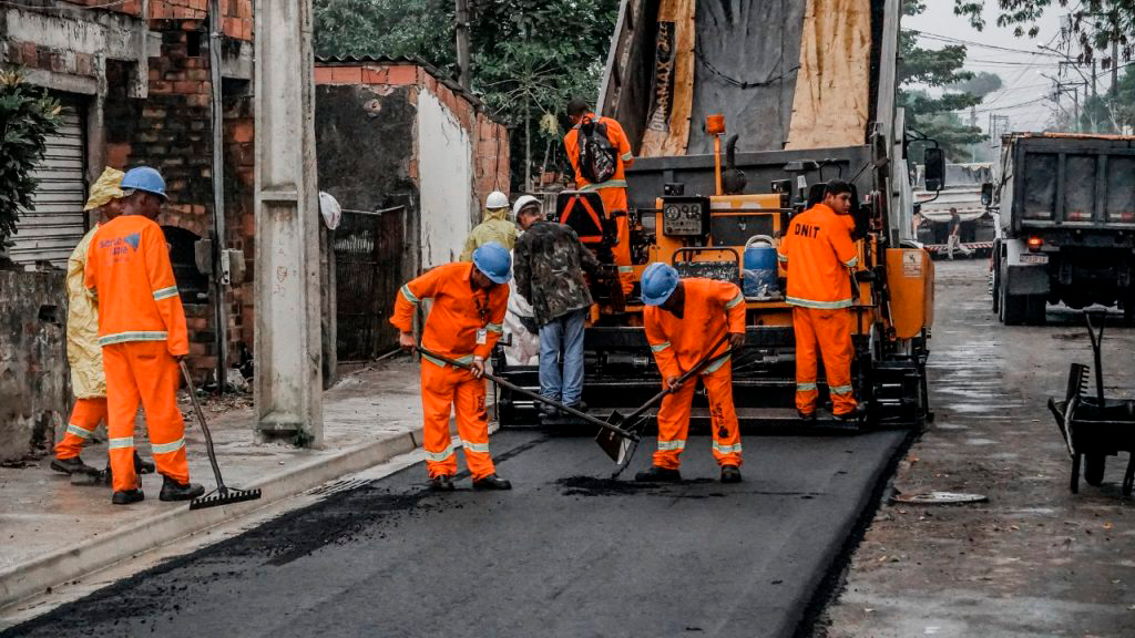 Prefeitura avança com obras de pavimentação na Reta