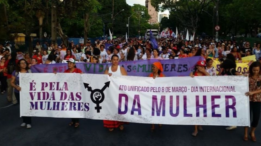 Agora é Lei: mulheres terão direito à meia-entrada em eventos culturais e esportivos no 8 de março