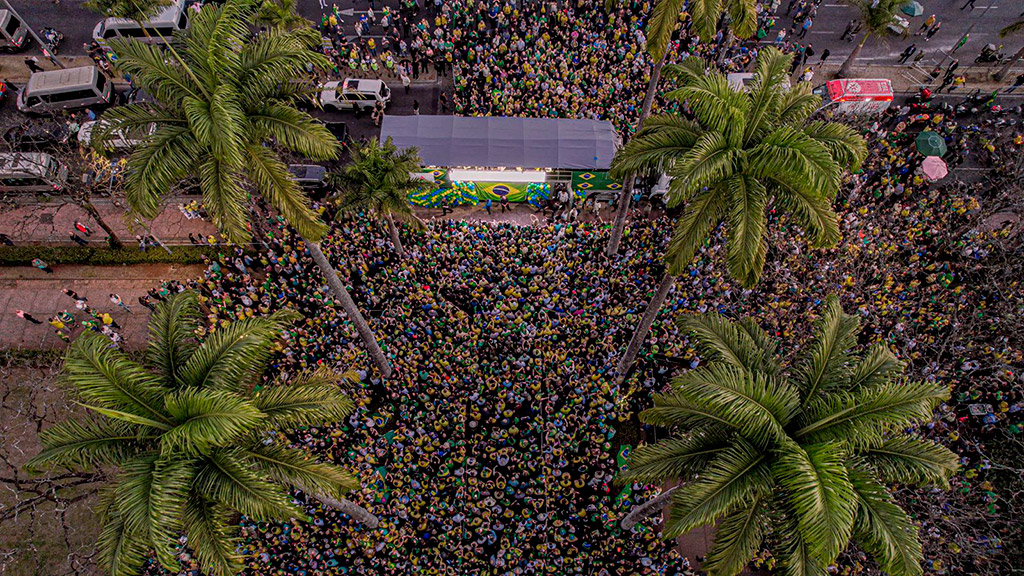 Bolsonaro faz o maior comício de campanha em Belo Horizonte (MG)