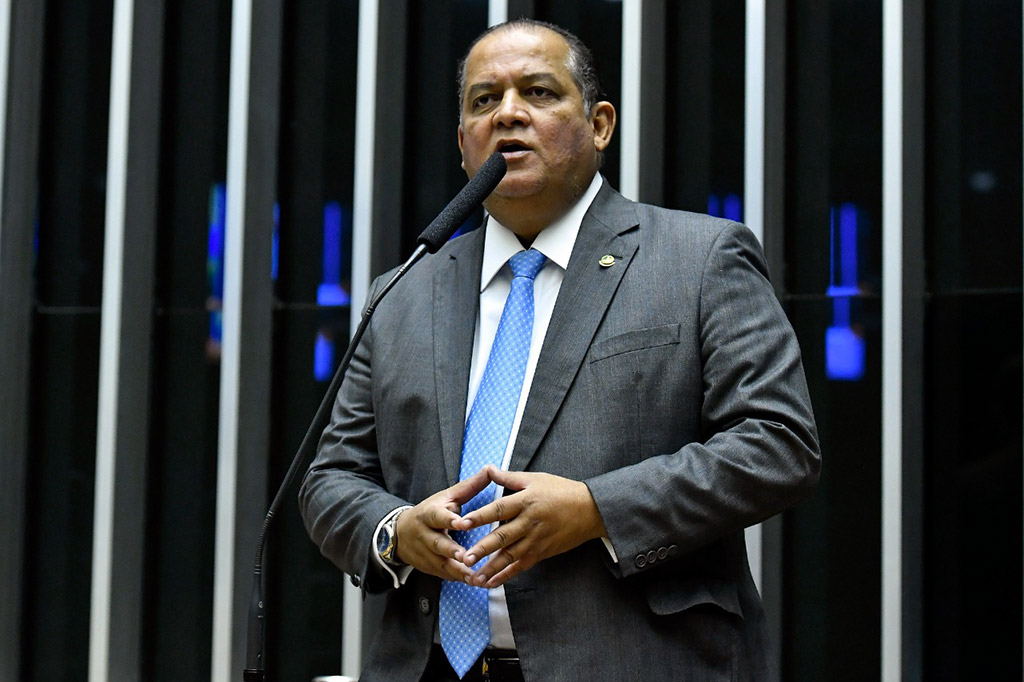 senador Eduardo Gomes (PL-TO)
