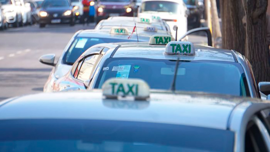 Dados vão passar por análise que definirá se o motorista terá direito ou não a receber o benefício emergencial de até R$ 1 mil