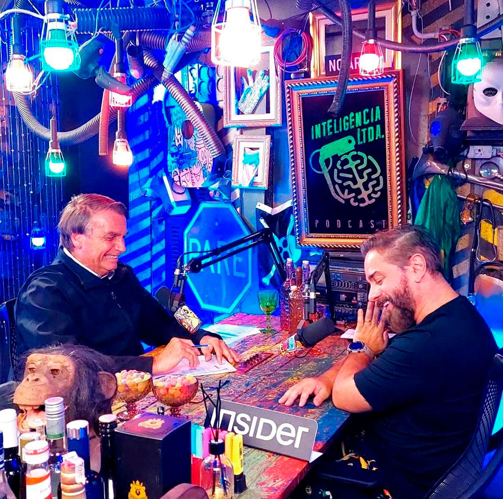 Presidente Jair Bolsonaro durante entrevista no podcast Inteligência Ltda