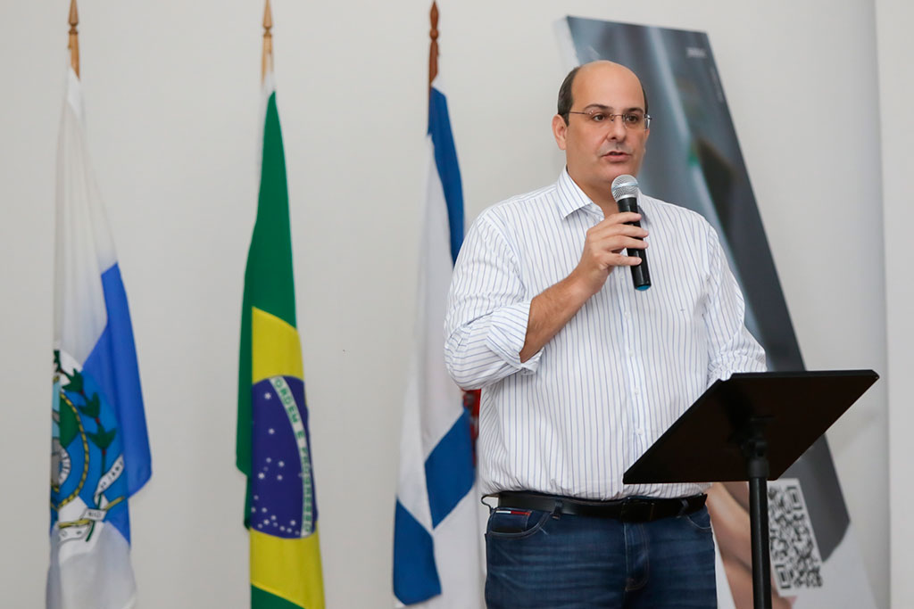 Secretário de Educação, Alexandre Valle