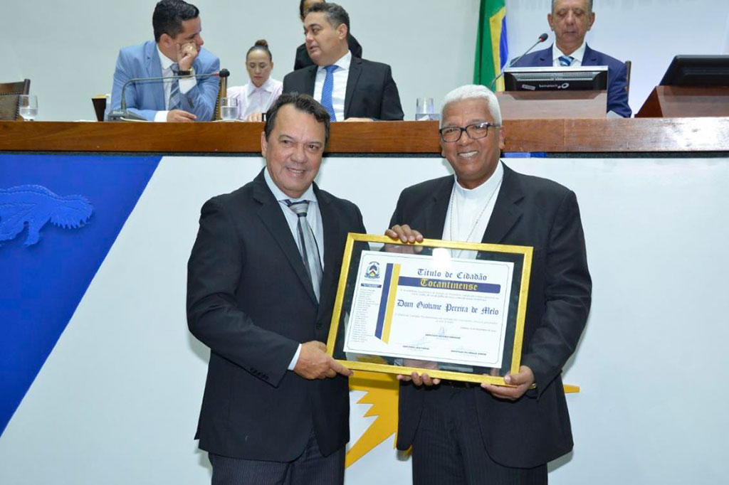 A honraria foi aprovada pela Assembleia Legislativa e sancionada pelo governador Wanderlei Barbosa Sílvio Santos / Dicom