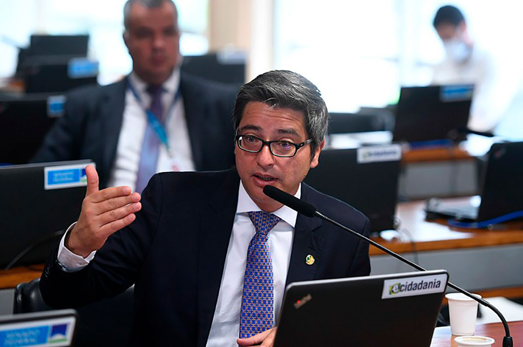Senador Carlos Portinho (PL-RJ)