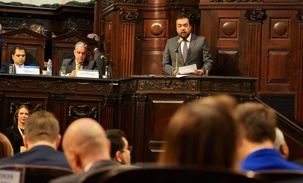 Governador Cláudio Castro participa da sessão de posse dos deputados estaduais na Alerj (Foto: Rogério Santana)