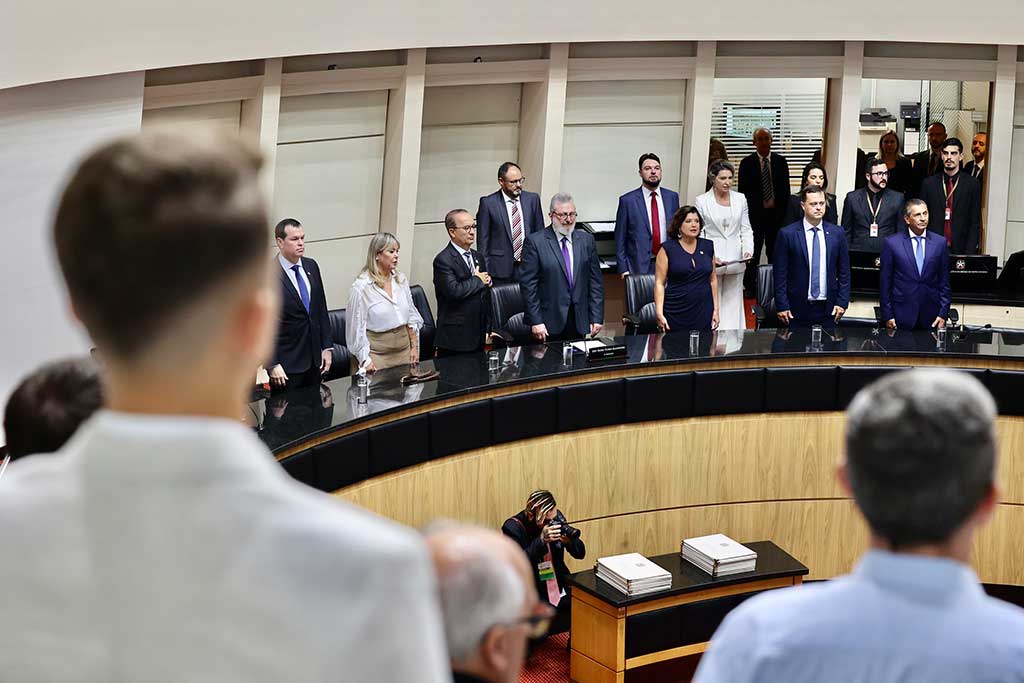 Governador Jorginho Mello prestigia abertura dos trabalhos na Alesc