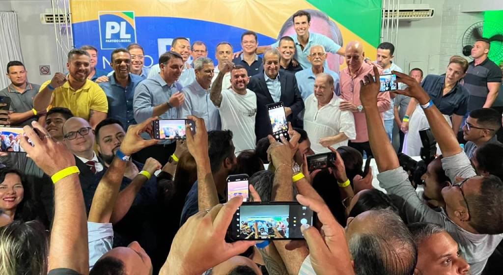 Valdemar Costa Neto lança novo Diretório do PL em Niterói