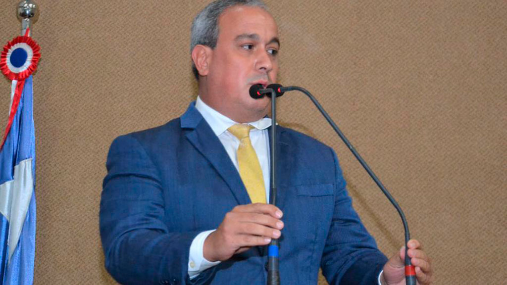 Deputado estadual Vitor Azevedo (PL-BA)