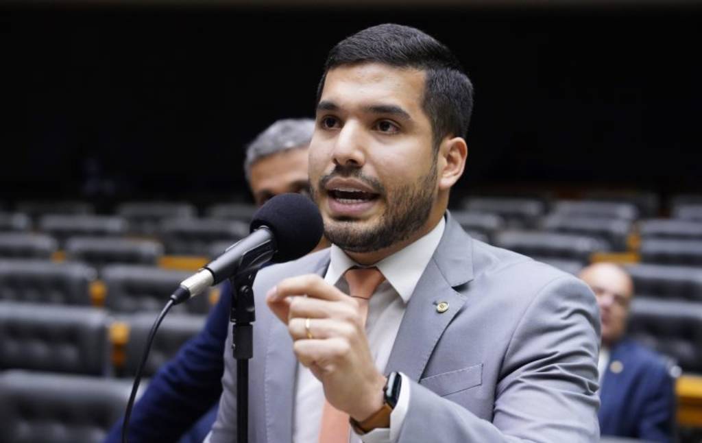 Deputado federal André Fernandes (PL-CE)