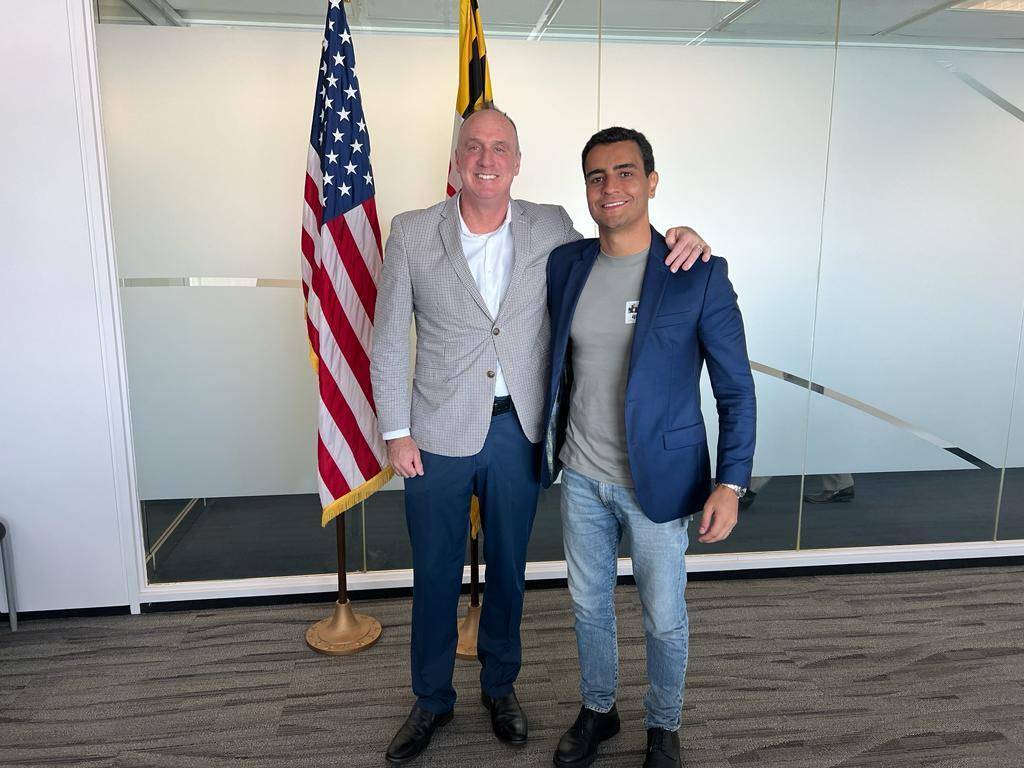 Prefeito JHC com o diretor-executivo da Autoridade Portuária de Maryland, William Doyle. Foto: Secom Maceió