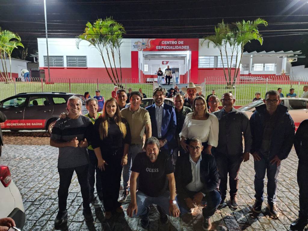 Deputado André do Prado participa de inaugurações de campo, praças e Centro de Especialidades em Biritiba Mirim