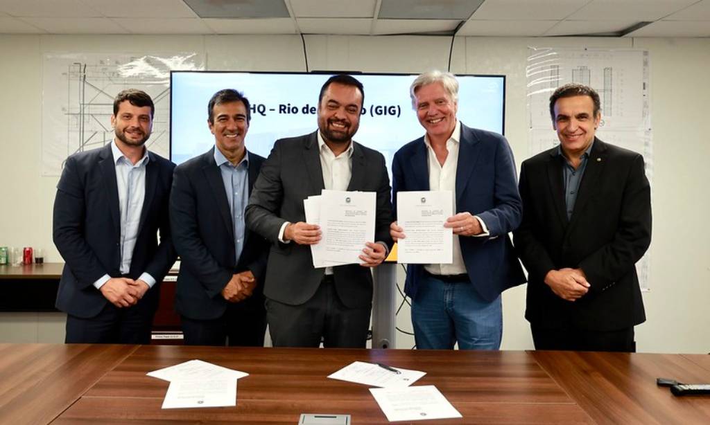 O protocolo de intenções entre o Governo do Estado e a multinacional norte-americana CloudHQ foi assinado e o centro de processamento de dados será em São João de Meriti - Foto:(Rafael Campos)