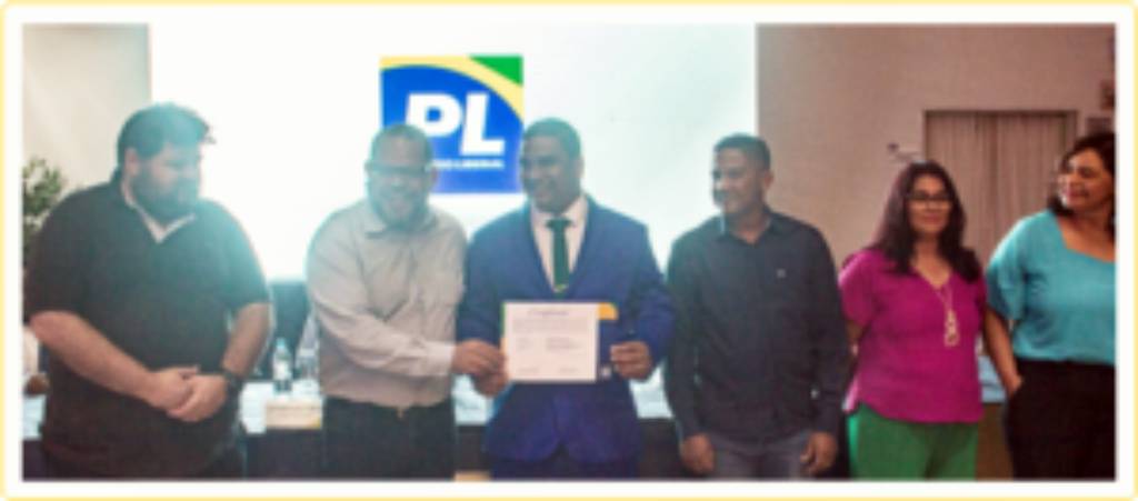 A nova Executiva Municipal do PL de Louveira está com a seguinte composição: Geílson Santos Flores – presidente; Edmilson Gomes dos Santos – vice-presidente; Mônica do Carmo Neves Maria Diogo – secretária-geral; Adilete Alves de Queiroz Flores – tesoureira; e Edleia Martins da Silva – vogal -Foto: Divulgação / PL-SP