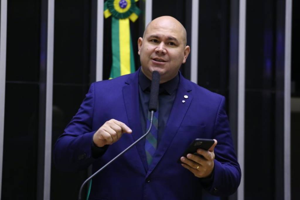 Abilio Brunini recomendou a aprovação de substitutivo - Foto: Vinicius Loures/Câmara dos Deputados