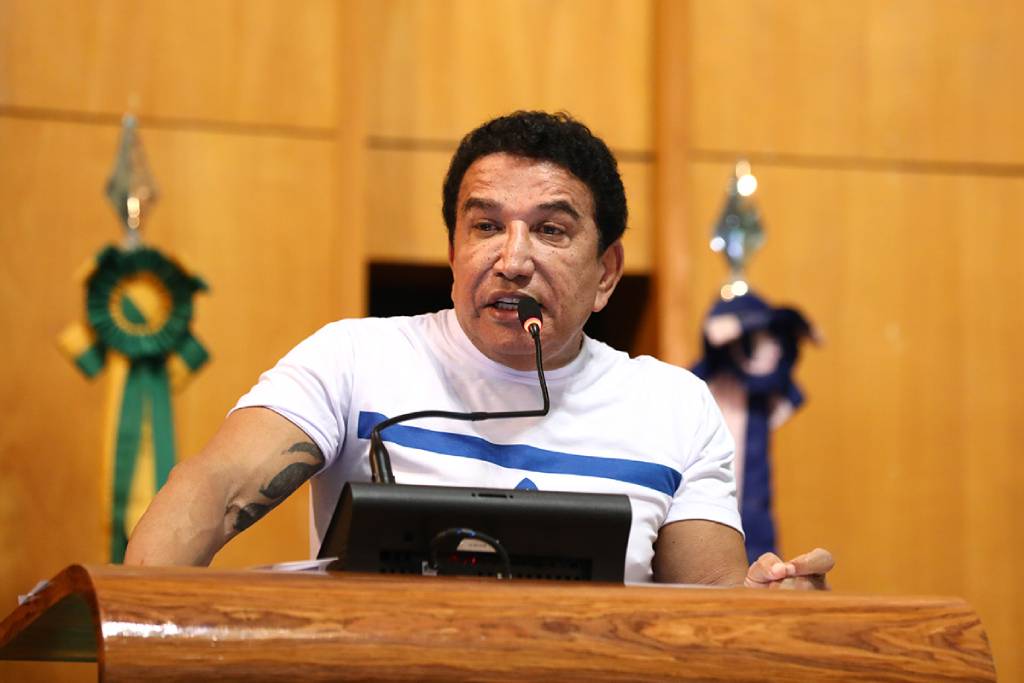Senador Magno Malta recebeu homenagem da Assembleia na última sexta-feira, 11 - Foto: Mara Lima