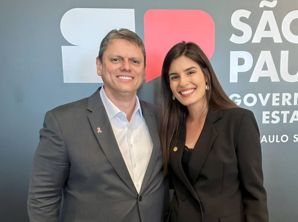 Governador de São Paulo, Tarcísio de Freitas e a Deputada Dani Alonso (PL-SP) - Foto: Da Assessoria da deputada Dani Alonso