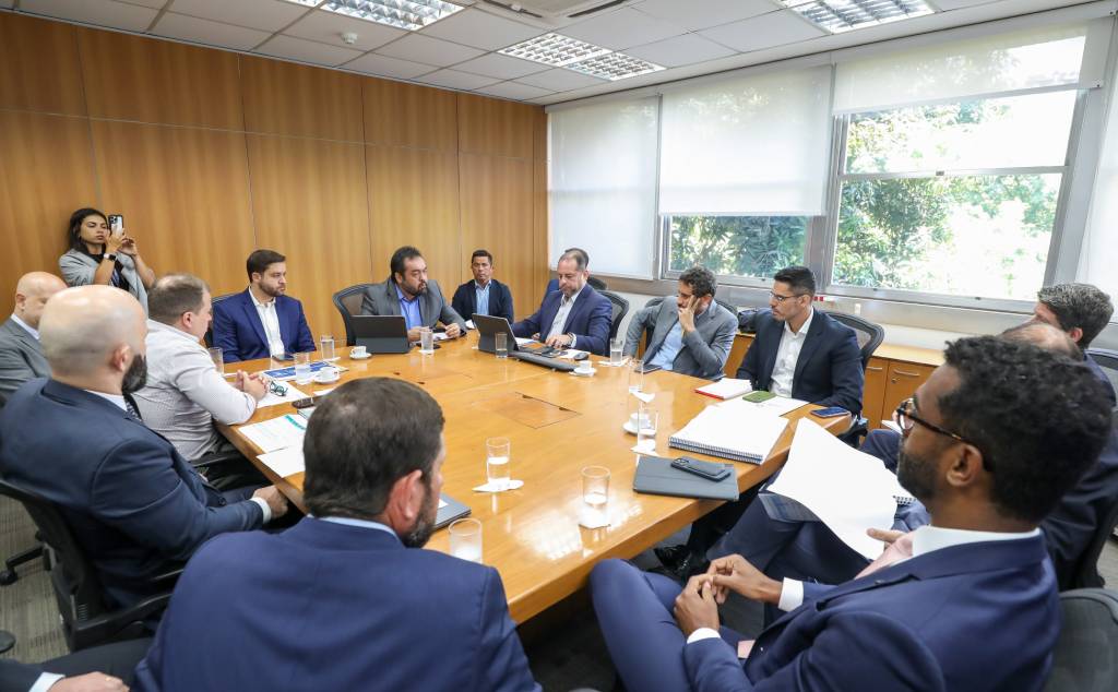 Governador Cláudio Castro (PL-RJ) se reúne com secretários e representantes da Assembleia Legislativa. (Rafael Campos)