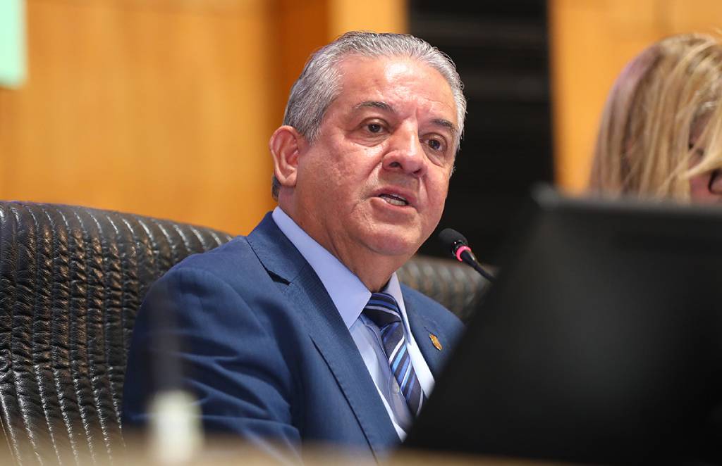 Deputado delegado Danilo Bahiense (PL-ES) - diz que exigências do Contran e nervosismo muitas vezes são responsáveis pela reprovação / Foto: Mara Lima