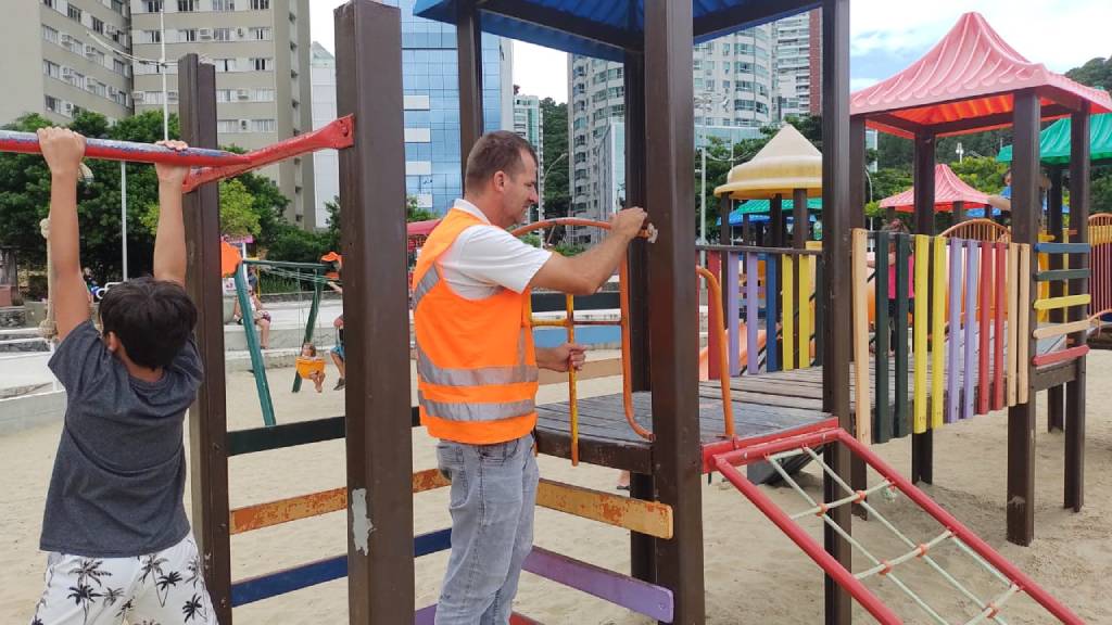 Secretaria de Obras presta o serviço semanalmente - Foto: www.flickr.com/photos/prefeiturabalneariocamboriu