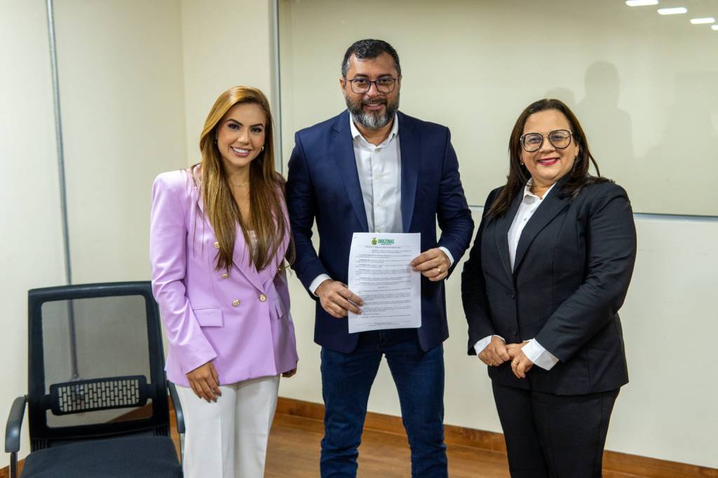 Deputada estadual Débora Menezes (PL-AM) e O governador do Amazonas, Wilson Lima e Arlete Mendonça Titular da (Seduc) - Foto: Hercules Andrade