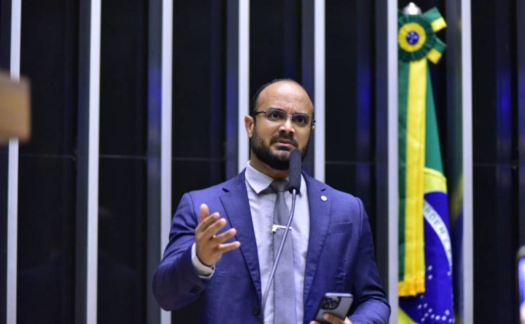 Deputado Capitão Alden (PL-BA): falta de padronização dificulta combate ao crime – Foto: Zeca Ribeiro / Câmara dos Deputados