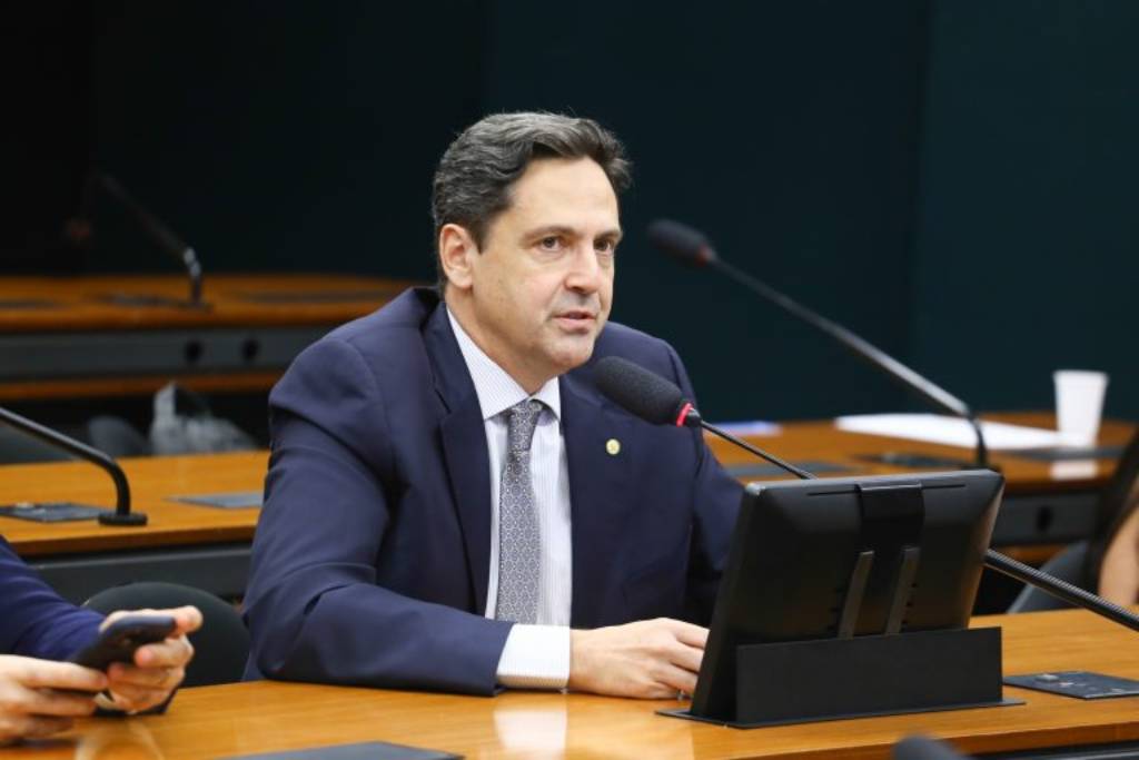 Relator, deputado Luiz Philippe de Orleans e Bragança (PL-SP)