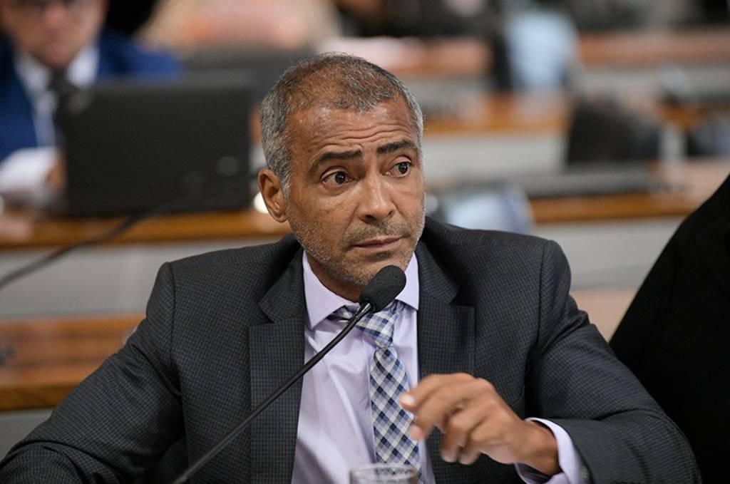O senador Romário é relator do projeto do senador Flávio Arns – Foto: Pedro França/Agência Senado