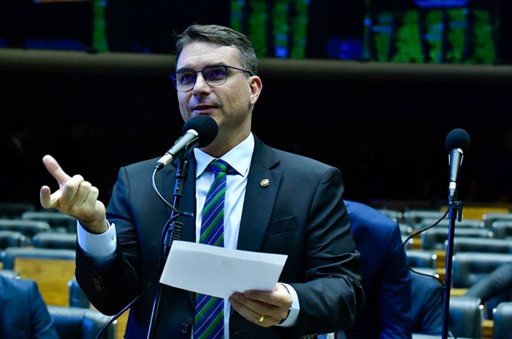 Líder da Minoria, Flávio Bolsonaro considerou desproporcional a demanda do Governo em relação à Oposição - Foto: Waldemir Barreto/Agência Senado
