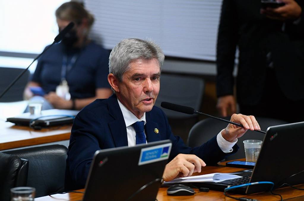 Autor do projeto, Jaime Bagattoli (PL-RO), espera que recursos contribuam para o financiamento de pequenos produtores – Foto: Marcos Oliveira/Agência Senado