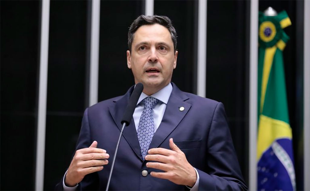 Deputado Luiz Philippe de Orleans e Bragança (PL-SP) pediu o debate - Foto:Zeca Ribeiro/Câmara dos Deputados