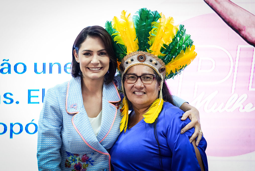 Presidente do PL Mulher e ex-primeira-dama do Brasil, Michelle Bolsonaro, da presidente do PL Mulher Roraima, Kátia Araújo - Foto: ASCOM/PL Mulher