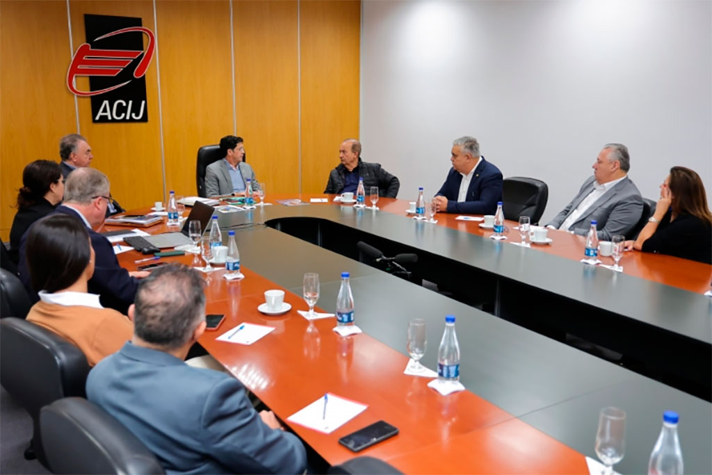 Deputado Sargento Lima (PL-SC) e o governador Jorginho Mello (PL-SC) em visita à Acij