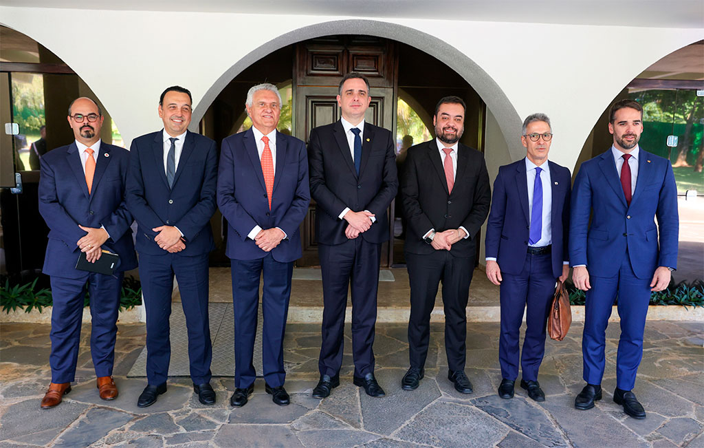 Governador Cláudio Castro (PL-RJ) se reúne com o presidente do Senado Federal, Rodrigo Pacheco, em Brasília, e outros governadores para tratar do modelo de renegociação da dívida dos estados – Foto: (Rafael Campos)