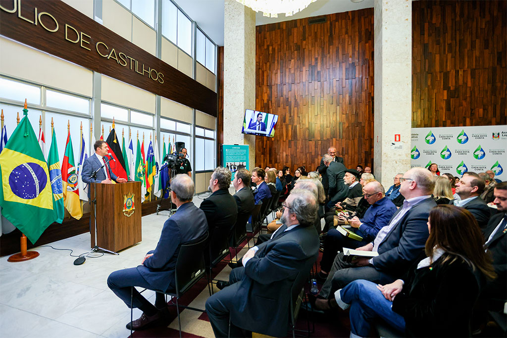 Presidente Paparico (PL-RS) conduz homenagens ao Bicentenário da Imigração Alemã no RS - Foto: Lucas Kloss 