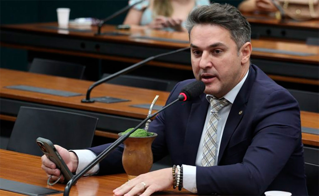 Deputado Zucco (PL-RS): concessão de um mesmo benefício duas vezes pode gerar impunidade – Foto: Vinicius Loures/Câmara dos Deputados