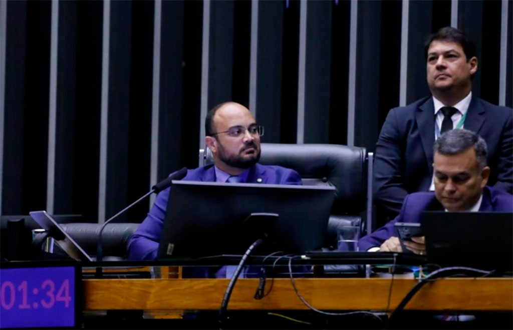 Deputado Federal Capitão Alden (PL-BA), presidindo a sessão da Câmara dos Deputados - Foto: divulgação/Assessoria de Imprensa do Deputado
