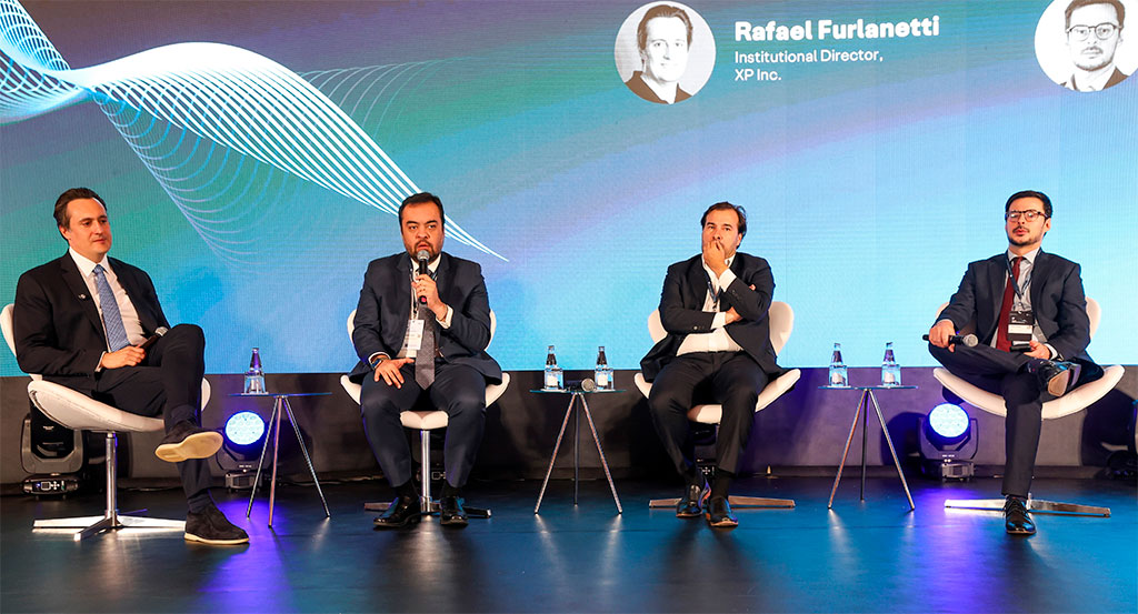 Cláudio Castro enfatizou a necessidade da renegociação da dívida com a União, além de destacar o desenvolvimento do Estado - Foto: (Rafael Campos)