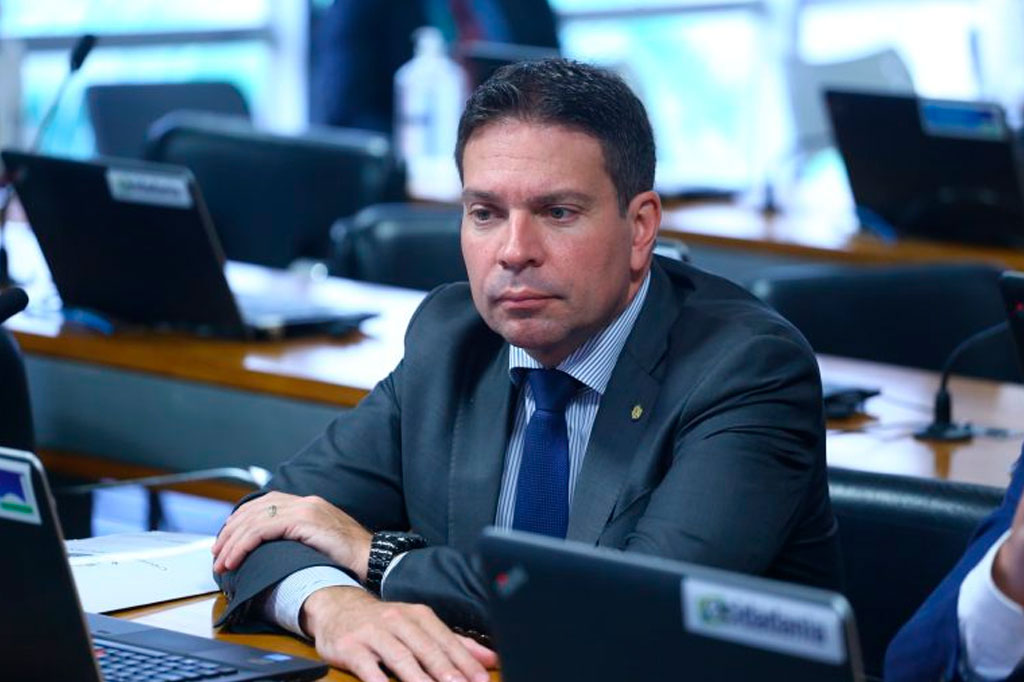 Proposta aprovada é o substitutivo do deputado Delegado Ramagem (PL-RJ) - Foto: Vinicius Loures/Câmara dos Deputados