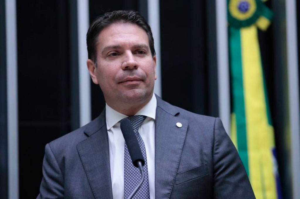 O relator, Delegado Ramagem recomendou aprovar a proposta – Foto: Mário Agra/Câmara dos Deputados