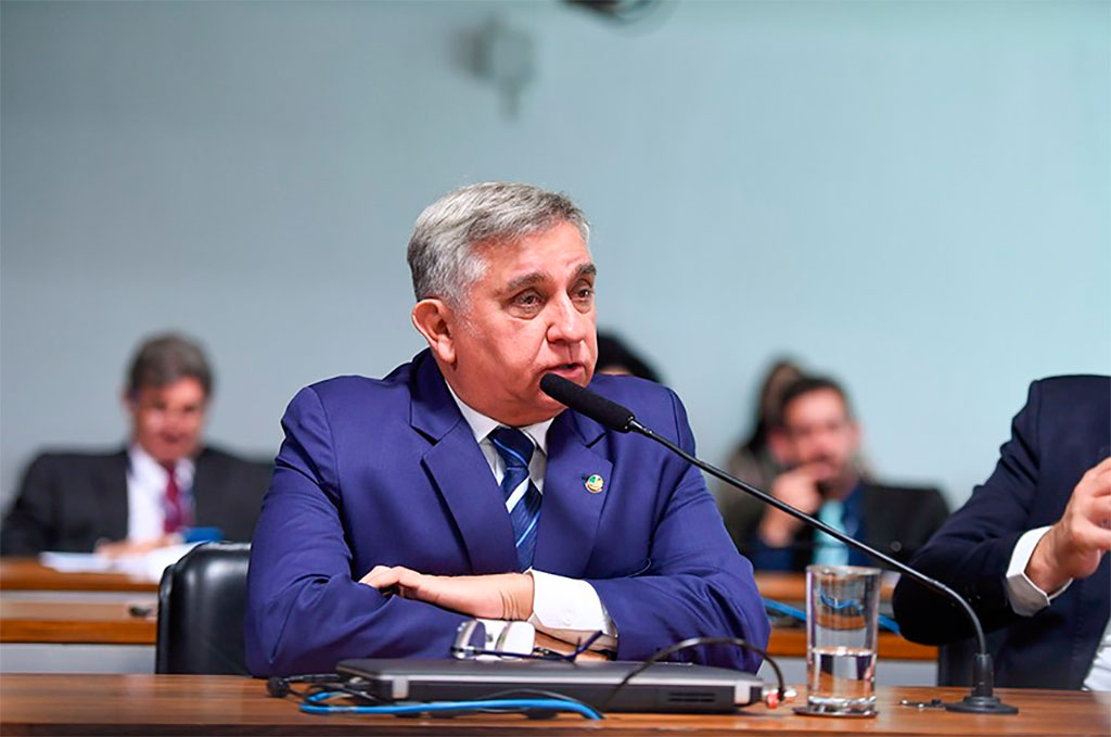 O senador Izalci Lucas (PL-DF) propõe que uma porcentagem dos recursos das loterias seja destinada à Confederação Brasileira de Games e Esports (CBGE) - Foto: Edilson Rodrigues/Agência Senado