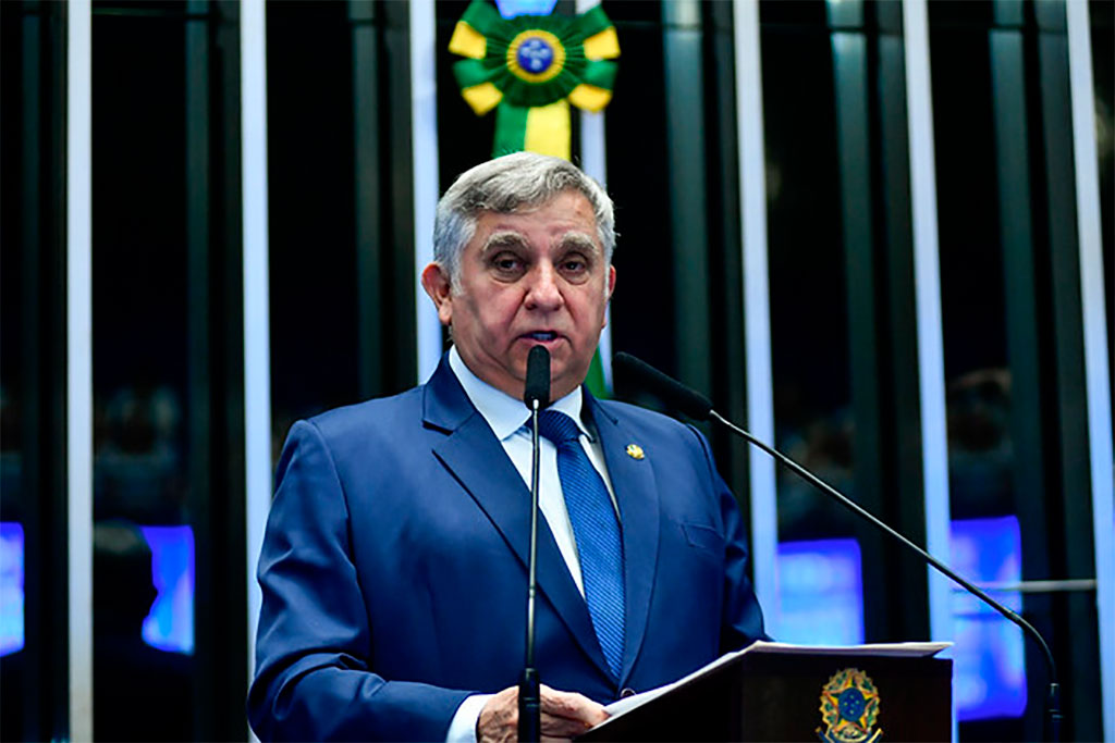 Em discurso, à tribuna, senador Izalci Lucas (PL-DF) - Foto: Geraldo Magela/Agência Senado