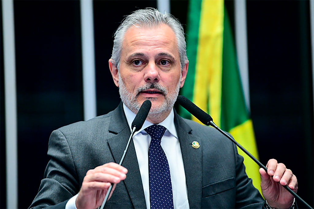 Em discurso, à tribuna, senador Beto Martins (PL-SC) - Foto: Pedro França/Agência Senado