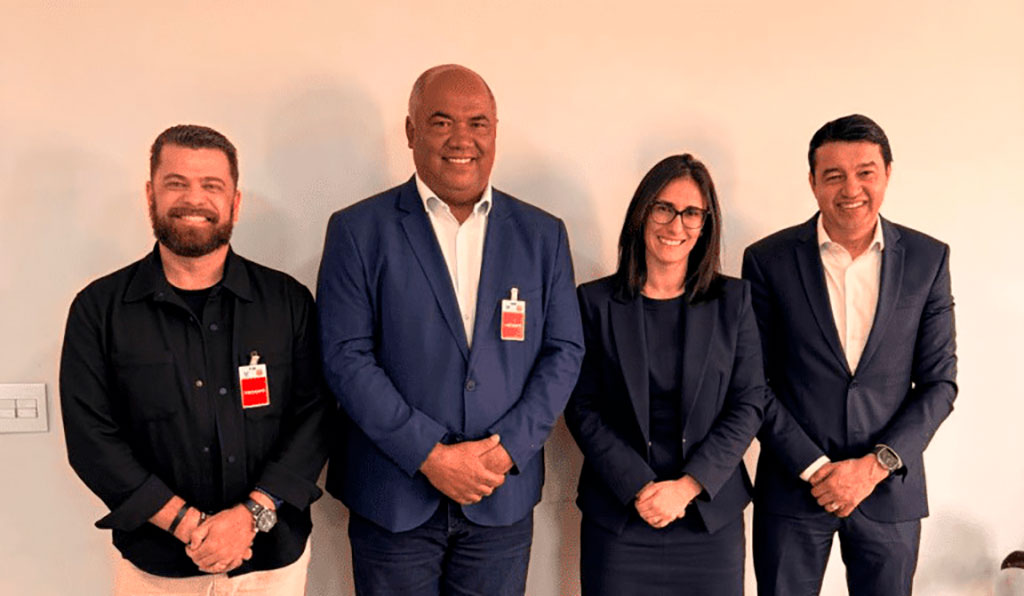 Carlos Cezar (PL-SP) encaminhou ofícios e se reuniu com os secretários do Estado de Parcerias e Investimentos, Rafael Benini, e do Meio Ambiente, Logística e Transportes, Natália Rezende - Foto: divulgação/Assessoria de Imprensa do Deputado