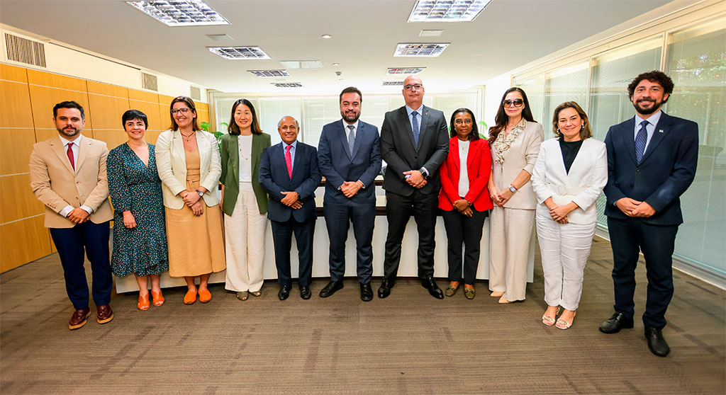 Reunião abordou medidas de combate à exclusão escolar e ações para ampliar a proteção às crianças e adolescentes vítimas de violência. Foto: Marcelo Regua 