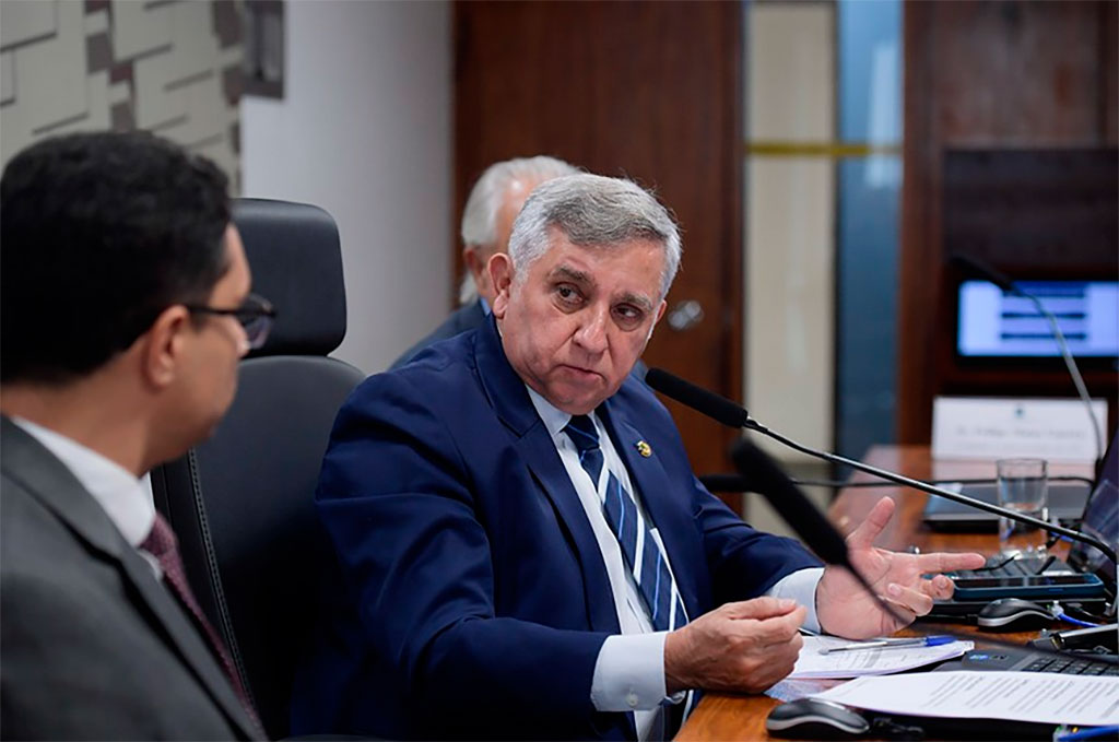 Izalci Lucas coordena o grupo da CAE que analisa a regulamentação da reforma tributária - Foto: Saulo Cruz/Agência Senado