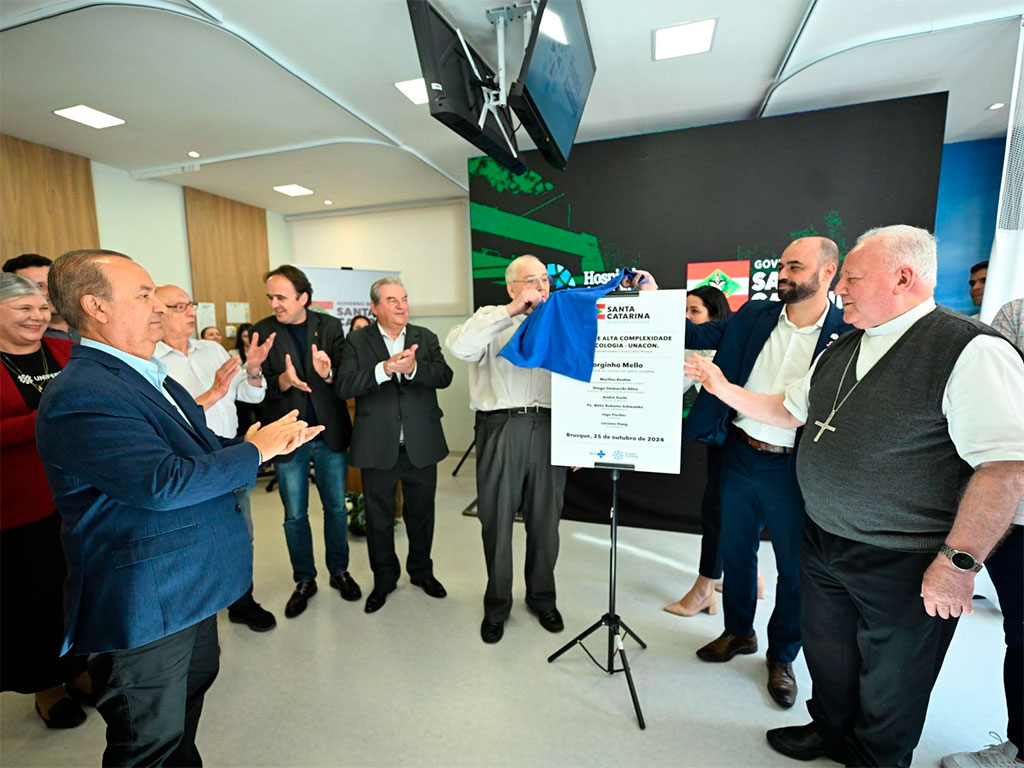 Governador Jorginho Mello inaugura setor em nova torre do Hospital Azambuja em Brusque - Foto: Eduardo Valente / SECOM