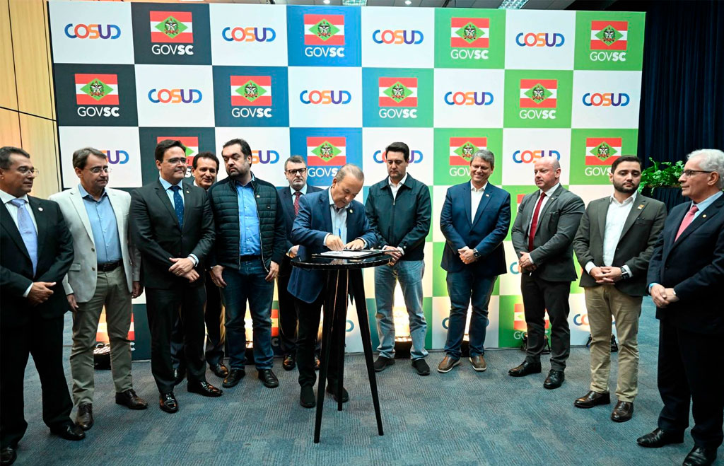 COSUD SC: no segundo dia do encontro, governadores tratam de Segurança Pública, Meio Ambiente e dívida dos estados com a União - Foto: Eduardo Valente/SECOM